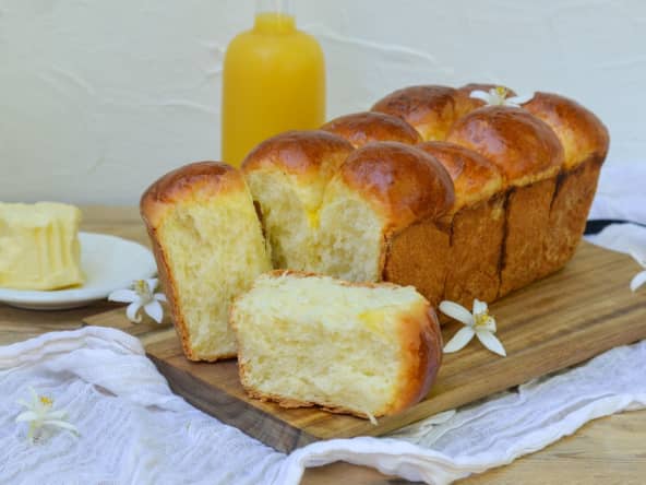 Délicieuse brioche maison à la fleur d'oranger