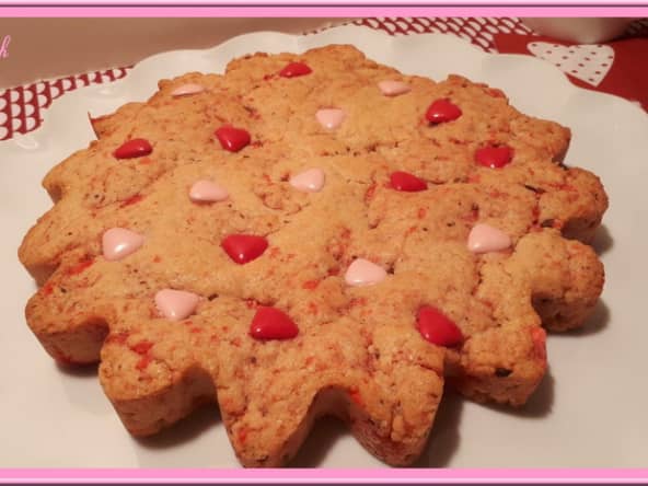 Sablé géant aux biscuits roses et pralines