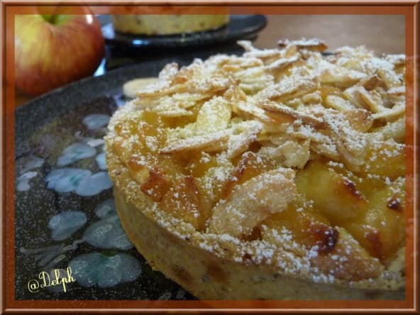 Tarte sablée aux pommes et aux amandes