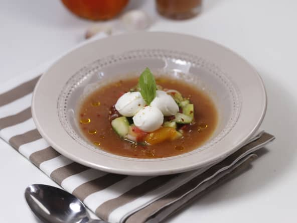 Gaspacho et tartare de légumes à la mozzarella