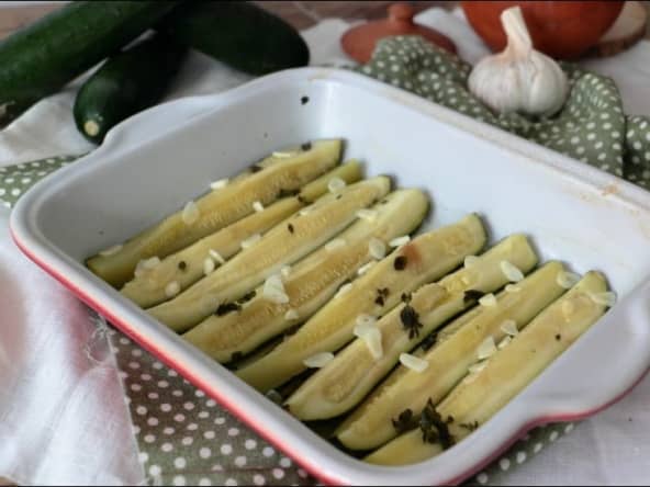 Courgettes à l'étuvée, ail et origan de Yotam Ottolenghi