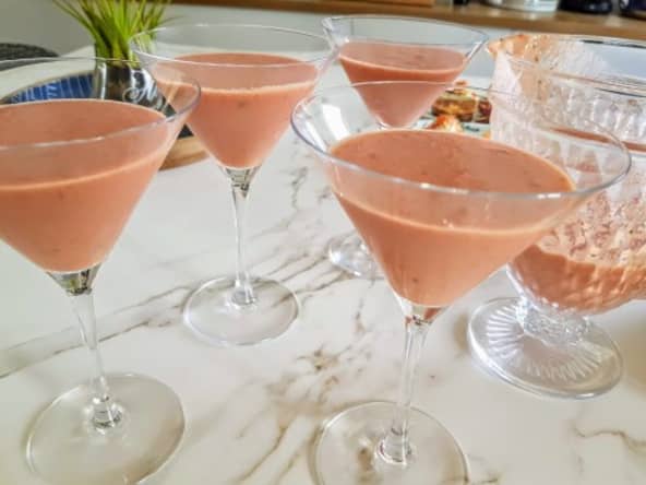 Gaspacho de fraises basilic