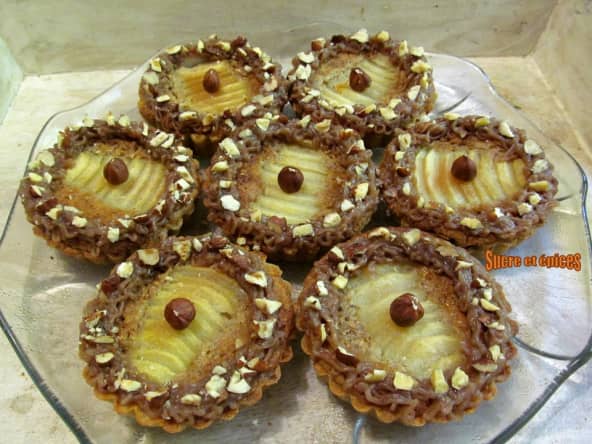 Tartelettes individuelles Bourdaloue aux noisettes et à la crème de marrons