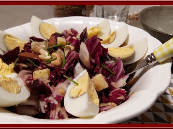Salade Trévise aux pommes, Comté et oignons caramélisés