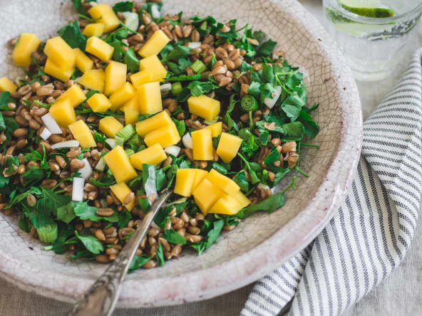 Salade petit épeautre, persil plat et mangue