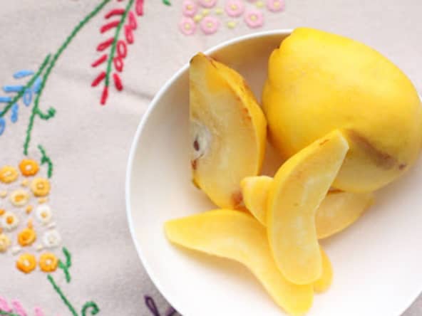 Coings entiers fermentés à la russe