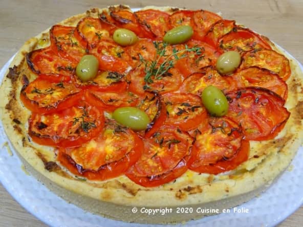 Tarte facile à la tomate, à l'origan et au thym frais