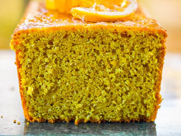 Cake au curcuma et au citron