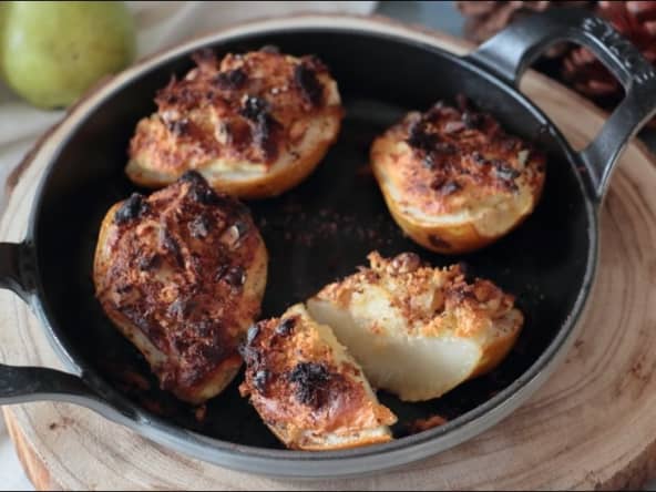 Poires rôties et brioche croustillante, eau de fleur d'oranger
