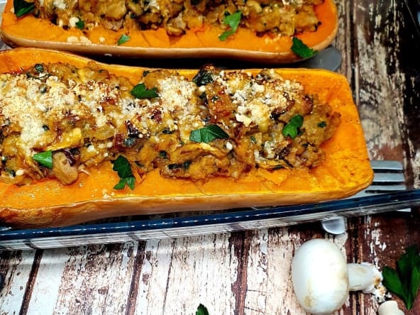 Butternut farçie au veau, champignons et châtaignes