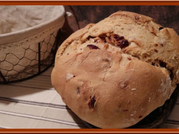 Pain cocotte aux cranberries