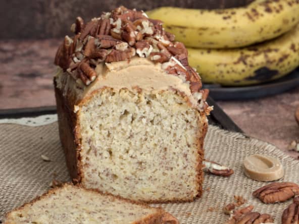 Le banana bread au chocolat Dulcey et noix de pécan