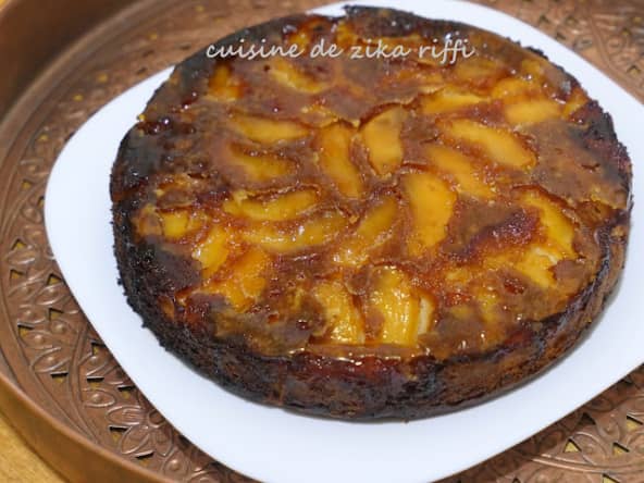 Gâteau aux pommes caramélisées et fromage blanc