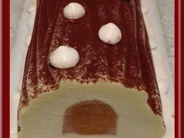 Bûche pistache, abricot et passion