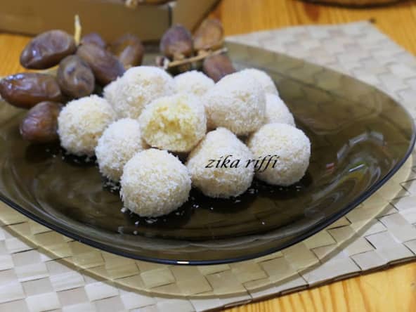 Mes boules de neige au yaourt brassé vanille et sirop d'oranges