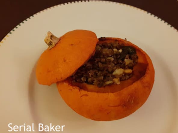 Potimarron farci aux lentilles et noix