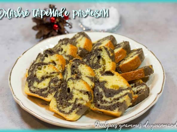 Cake marbré salé à la tapenade et au parmesan