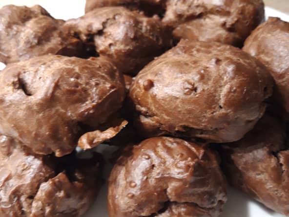 Pâte à  choux chocolatée