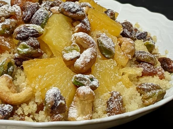 Mesfouf, couscous aux fruits caramélisés.