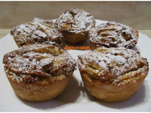 Tartelettes muffins aux pommes avec des restes de pâte feuilletée
