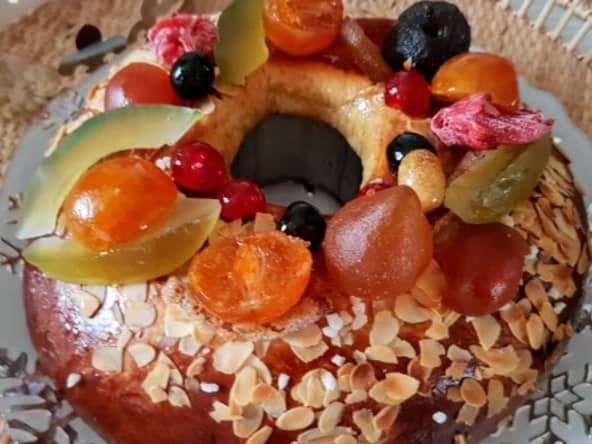 Brioche des rois espagnole "roscon de reyes" pour l'épiphanie