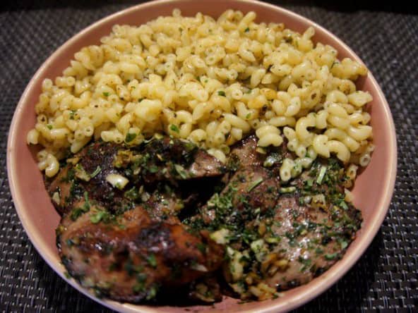 Foies de lapin en persillade poêlés au vinaigre balsamique