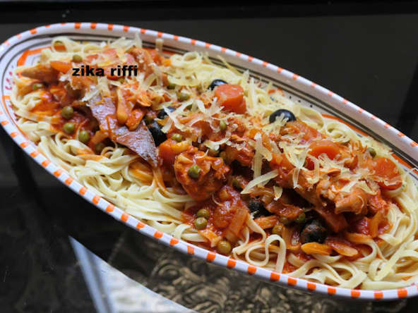 Plat de linguines à la daube au poulet, facile et rapide pour débutants en cuisine et étudiants