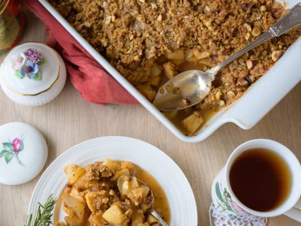 Crumble automnal pomme-poire et gingembre confit