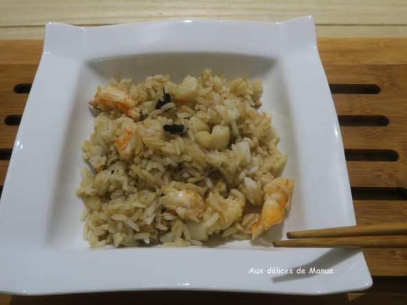 Riz aux crevettes et pétoncles façon asiatique