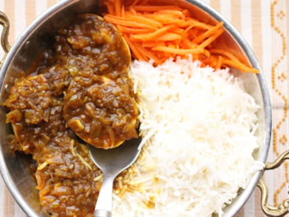 Curry léger d'oeufs au tamarin ou egg pulusu