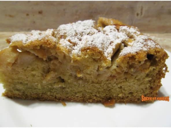 Gâteau facile très moelleux aux pommes et aux amandes