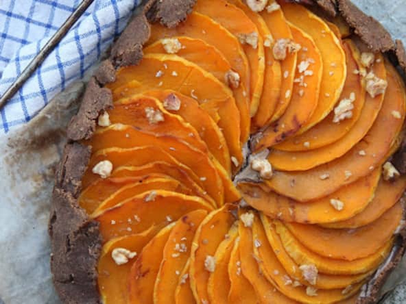 Tarte rustique courge butternut et noix