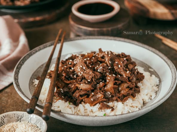Sauté de boeuf aux oignons, cuisine chinoise pour le nouvel an chinois