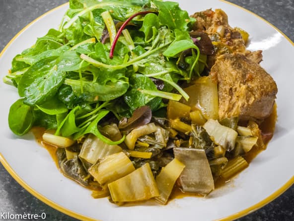 Curry d’échine de porc aux blettes au gingembre et lait de coco