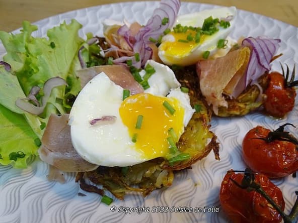 Paniers de pommes de terre au jambon de Sérrano, chèvre, oeuf mollet