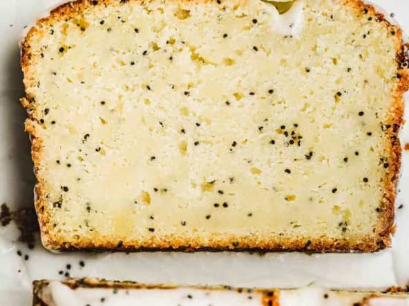 Cake citron et graines de pavot, et glaçage au sucre