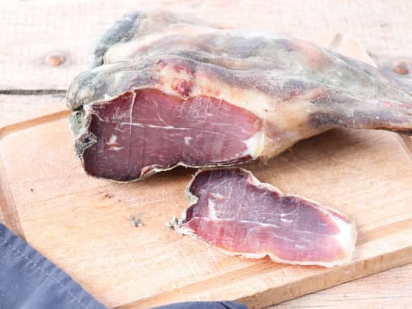 Jambon d’agneau séché pour l'apéro