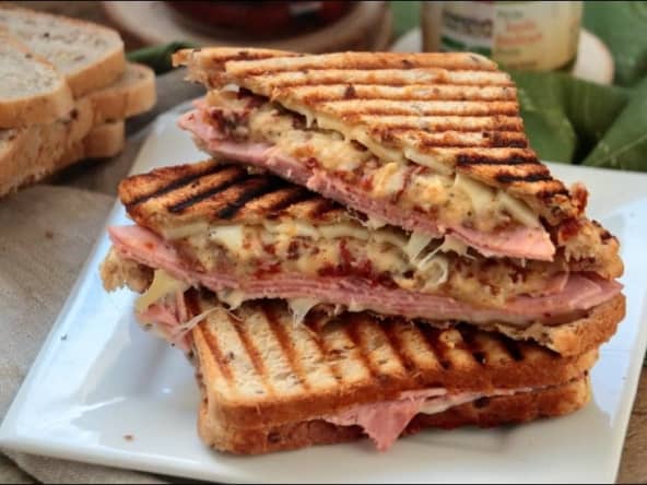 Croq'Montmartre de Michel Sarran à la béchamel et au pistou