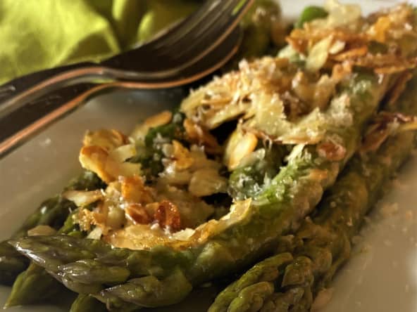 Asperges vertes rôties au parmesan