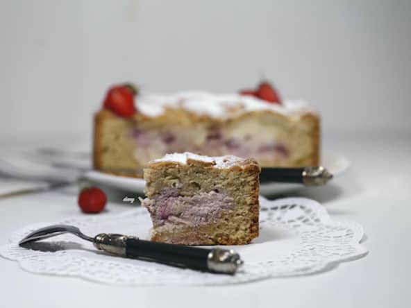 Gâteau torta à la ricotta et aux fraises