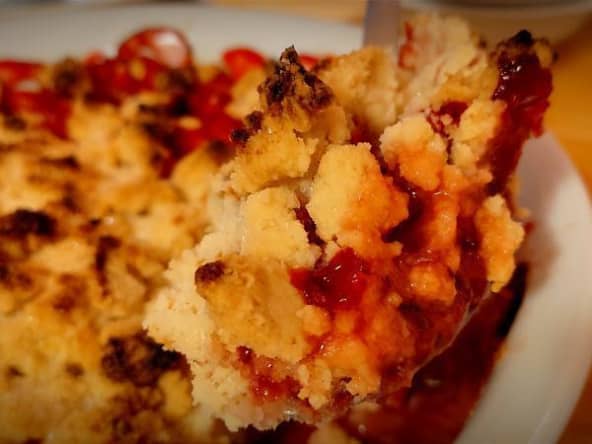Crumble fraise-rhubarbe léger, facile et sans gluten