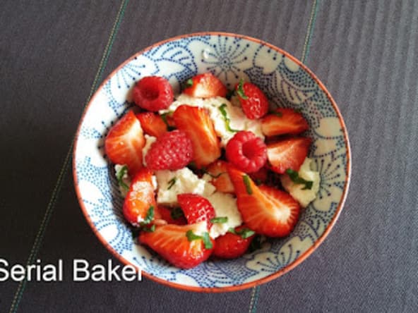 Dessert brousse, fraise et basilic