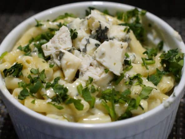 Macaronis sauce roquefort (pâtes)