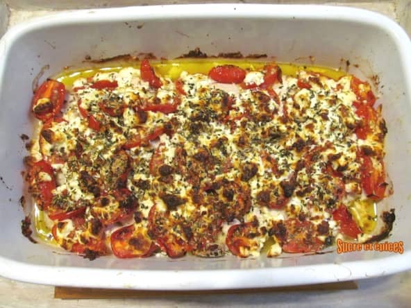 Aiguillettes de poulet gratinées aux tomates cerises et feta