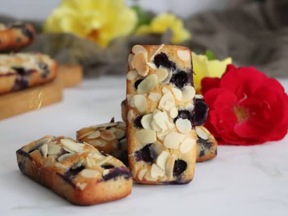 Financiers aux myrtilles au Tefal Cake Factory