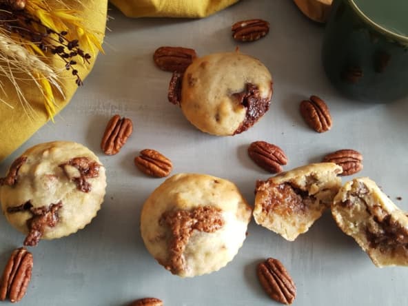 Muffins à la banane, noix de pécan et au chocolat