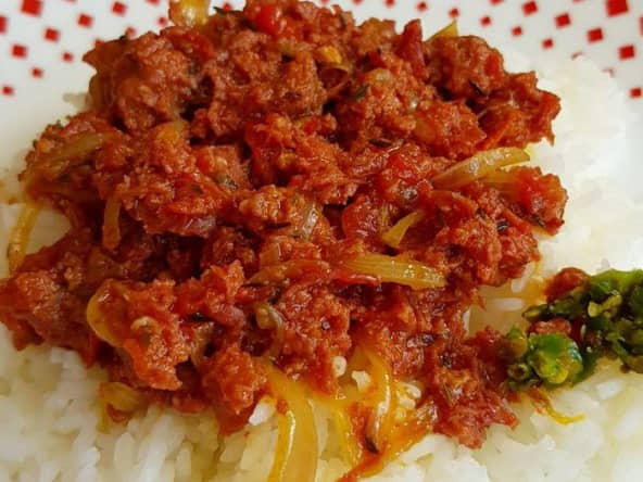 Cari boite boeuf de la Réunion