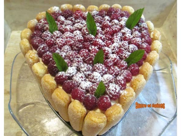 Charlotte aux framboises sans cuisson comme un tiramisu