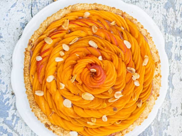 Tarte abricots et rhubarbe