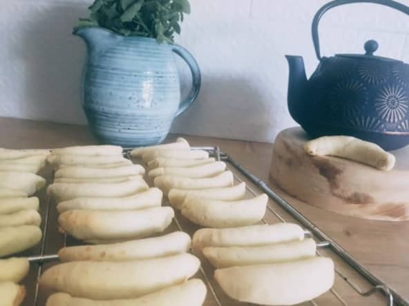 Cornes de gazelle aux noisettes, faciles et fondantes pour ramadan